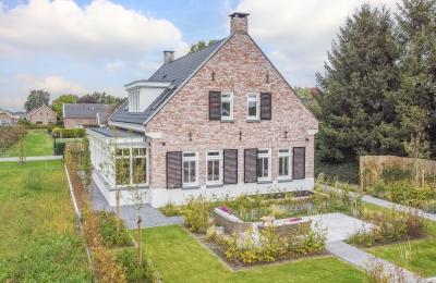 Vierhuizenweg 2 Oldebroek
